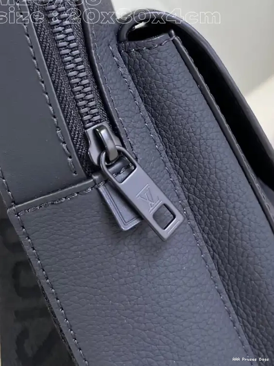 AAA Pruses Bags Slingbag Pilot LOUIS VUITTON 0625